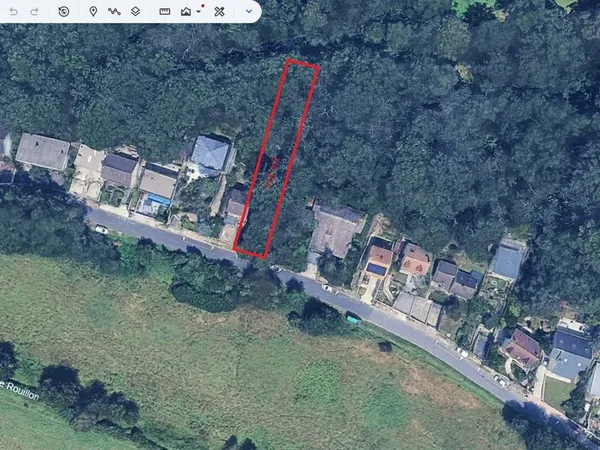 Terrain constructible de 718 m² situé Avenue Sadi Carnot à Saulx-les-Chartreux, dans le secteur rési
