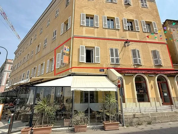 A vendre! Appartement 7 pièces 145 m² 5 chambres centre ville d'Ajaccio