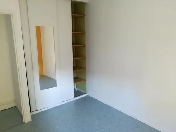 Chambre de 14m2 à louer sur Reims