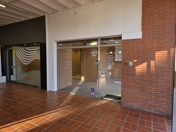 Local commercial 71 m² Labège