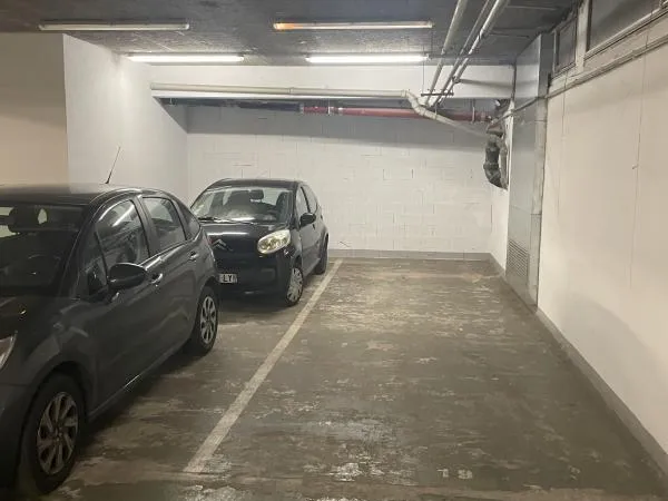 Double place de stationnement en sous-sol - Vaise