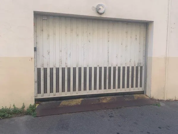 Emplacement parking couvert