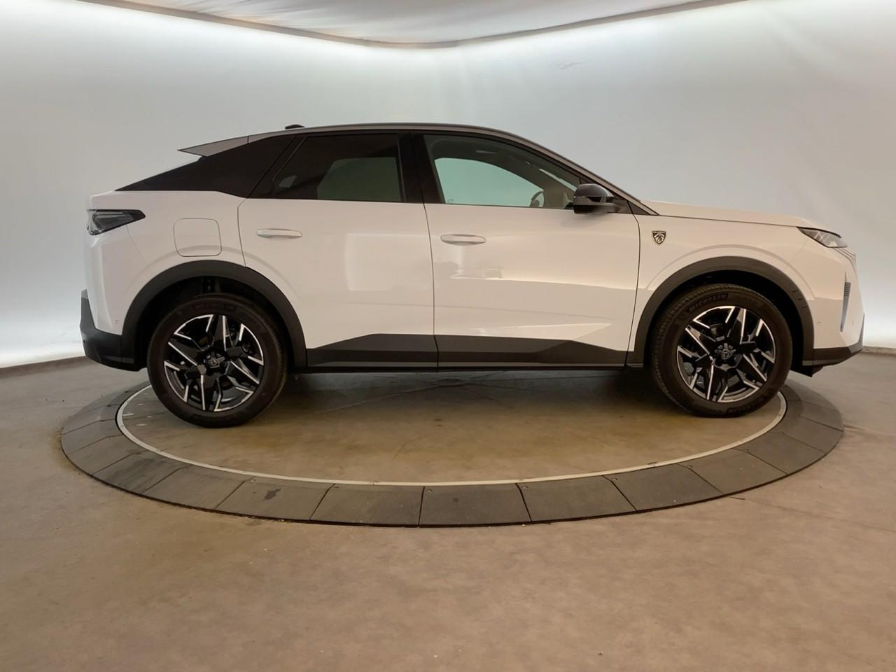Peugeot 3008 hybrid 145 e-dcs6 gt — photo 4