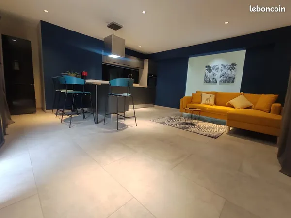 Appartement -3 pièces - 120m² - Étage 1/1