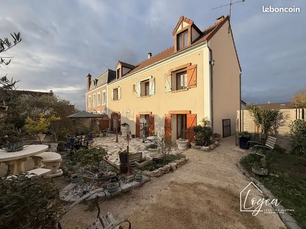 Maison 8 pièces 200 m²