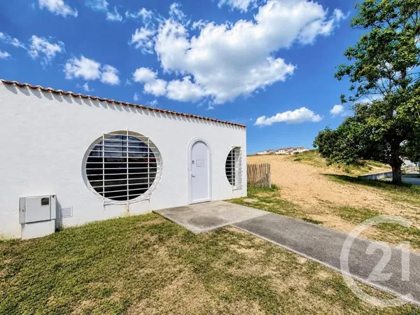 Local 5 pièces 84 m²