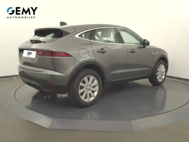 Jaguar E-Pace 2.0 d - 150 ch awd bvm — photo 18