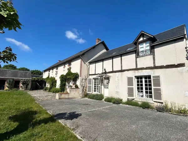 Maison 7 pièces 370 m²