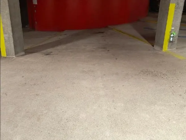 Place de parking en sous-sol sécurisé - tourcoing