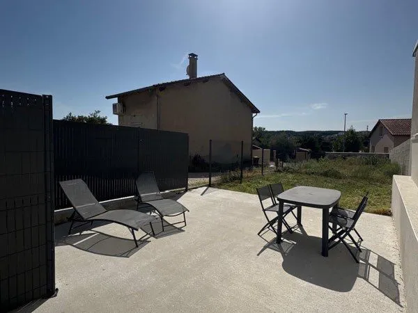 T3 neuf esprit maison - Aux portes de Millery - Jardin, terrasse, parkings privatifs