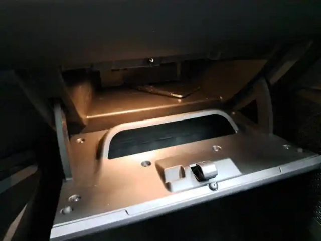 Dacia Duster eco-g 100 4x2 — photo 11
