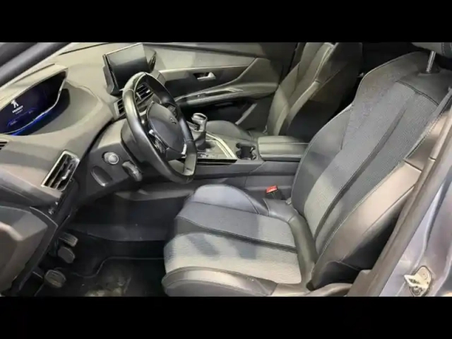 Peugeot 3008 1.5 bluehdi 130ch s&amp;s allure pack — photo 9