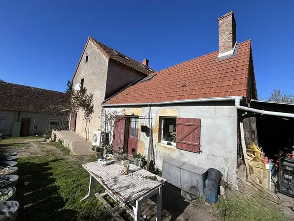 BEARD. Maison de village avec jardin !