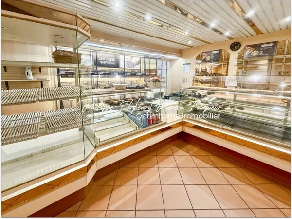 A vendre Ensemble immobilier murs et fonds de commerce de boulangerie-pâtisserie à Lomme 59160