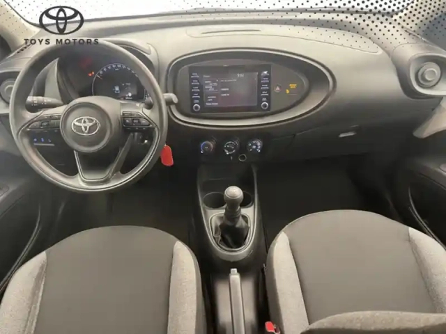 Toyota Aygo 1.0 s-cvt 72 dynamic — photo 10