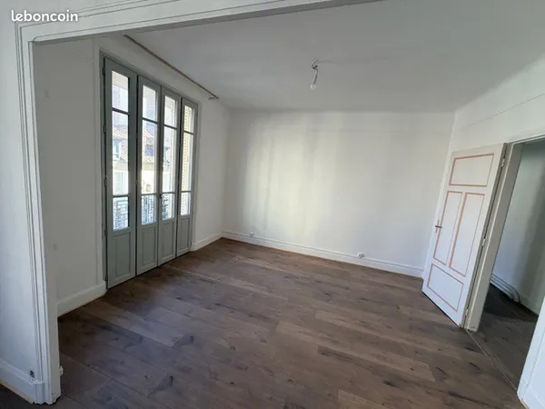 Vend appartement type 4 centre ville Troyes