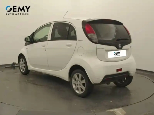 Peugeot Ion electrique — photo 7
