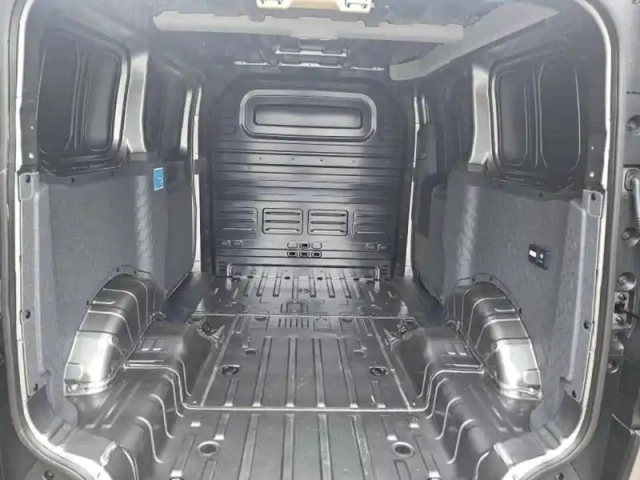 Kia Pv5 cargo l 163ch 71,2kwh plus — photo 12