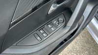 Peugeot 2008 1.2 100ch S&S Style — photo 31