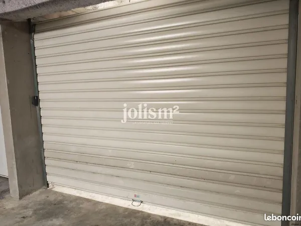 Garage / box 8 m² CROLLES