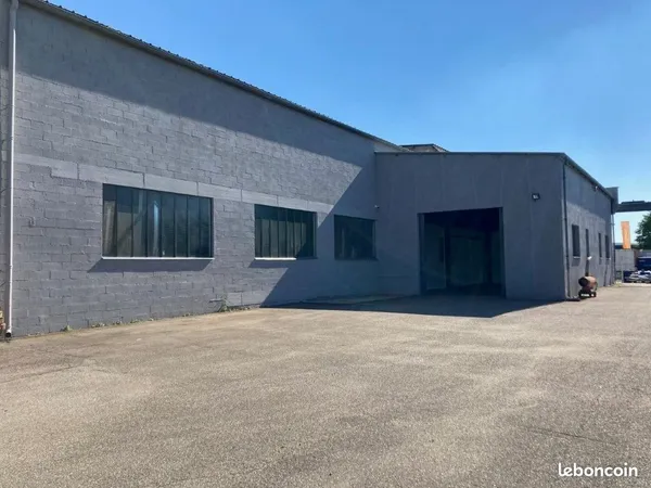 Entrepôt 150 m² à HABSHEIM (68440)