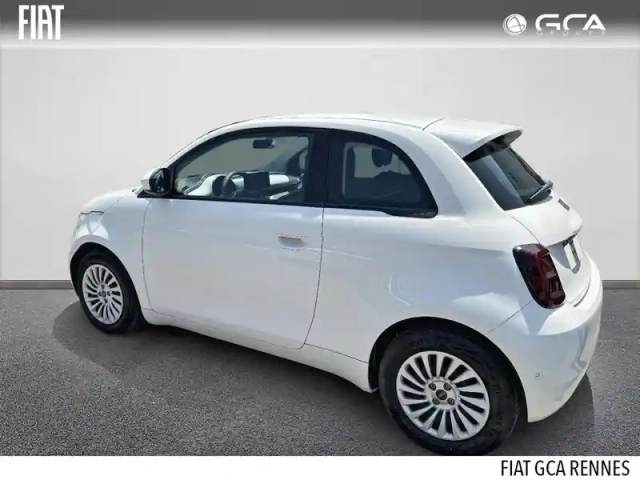 Fiat 500 e 95ch my23 — photo 2