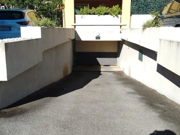 Garage a vendre