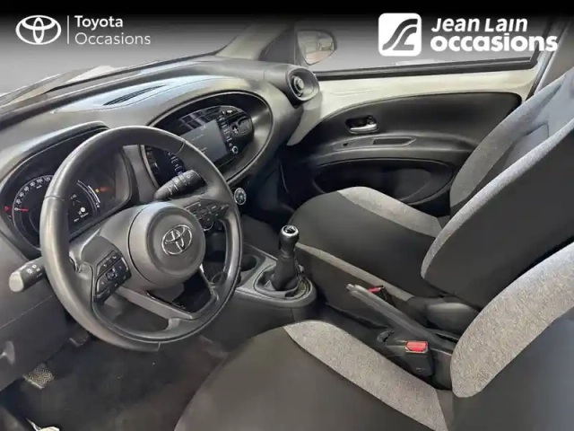 Toyota Aygo x 1.0 vvt-i 72 — photo 11
