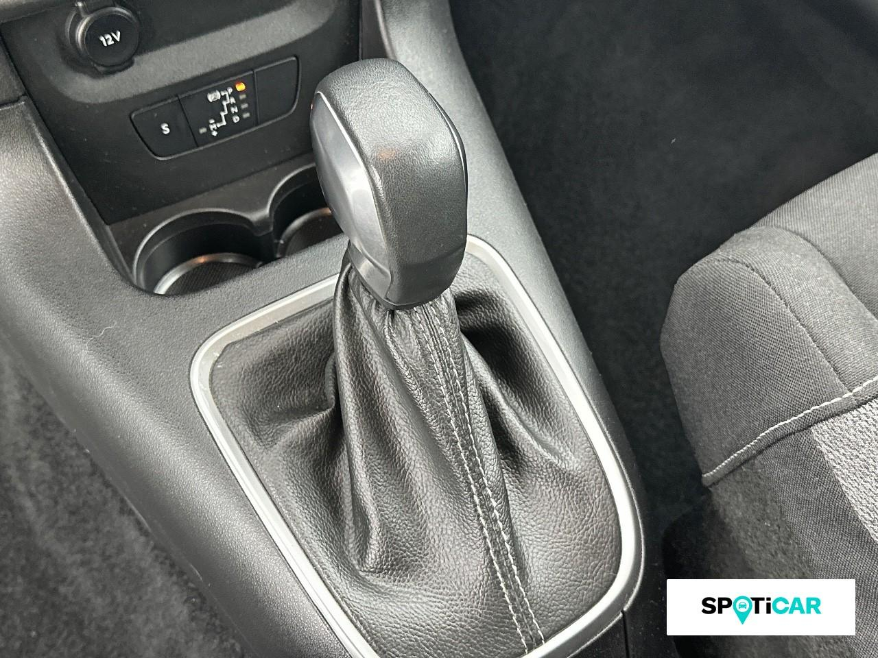 Citroën C3 1.2 puretech 110ch s&s shine eat6 — photo 14