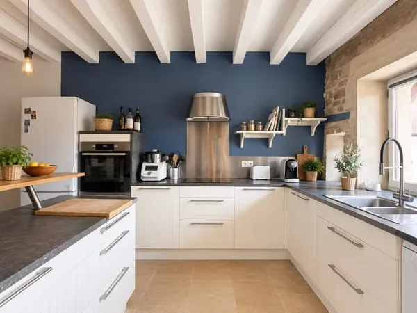 Maison en pierre rénovée avec dépendance, vue panoramique su
