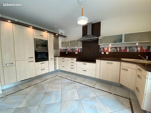 Appartement 4 pièces 79 m²