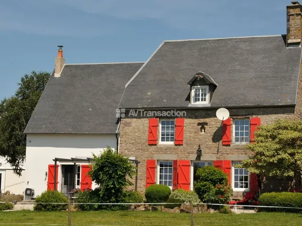 Propriete equestre avec dependances sur 2,8 ha  Landelles-et-Co