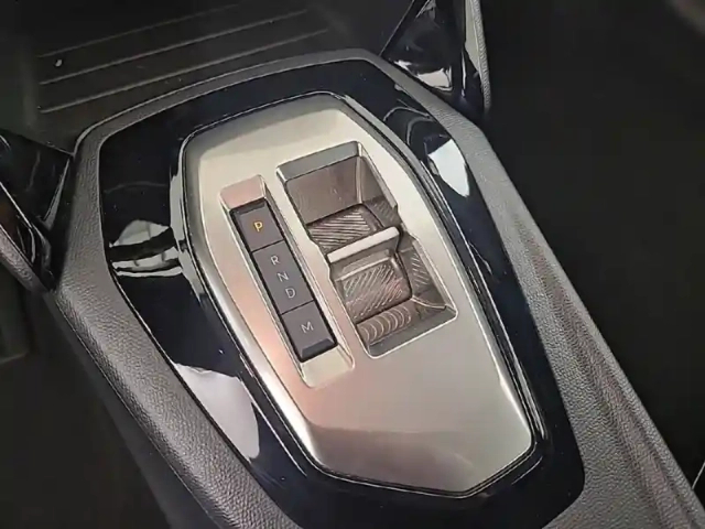 Peugeot 208 puretech 100 s&amp;s eat8 — photo 103
