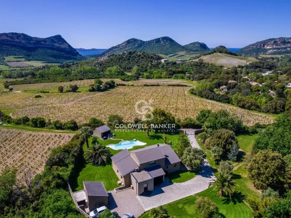 Saint Florent- Domaine au coeur des vignes