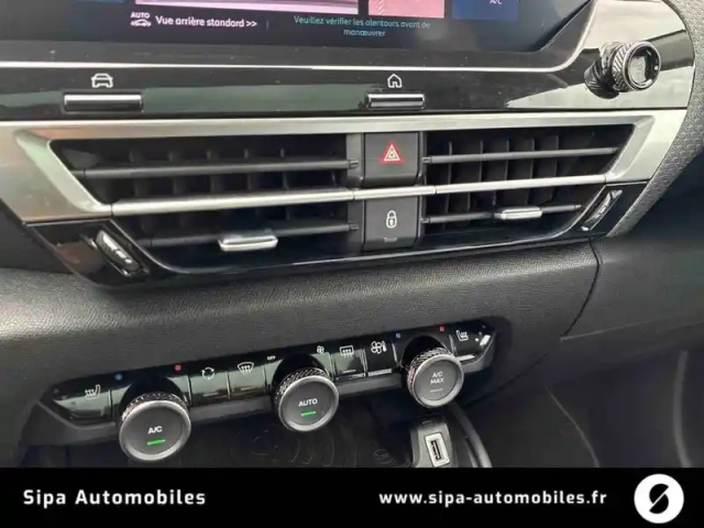Citroën C4 e- 136 ch automatique — photo 19