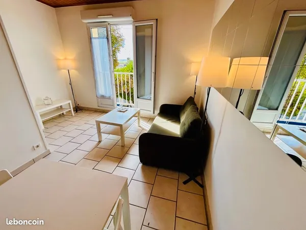 Duplex T2 en excellent état - Garage + parking