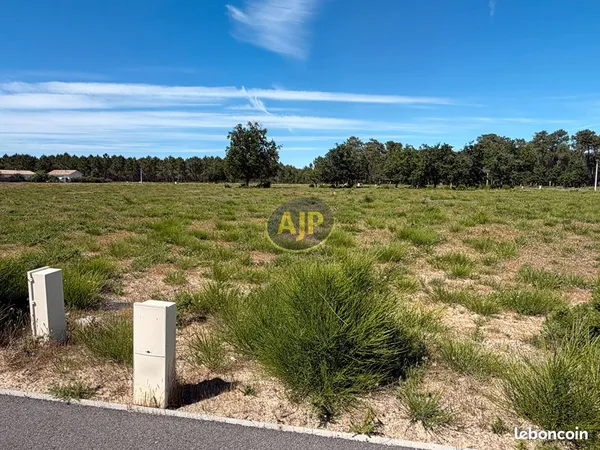 Terrain 935 m² VENSAC