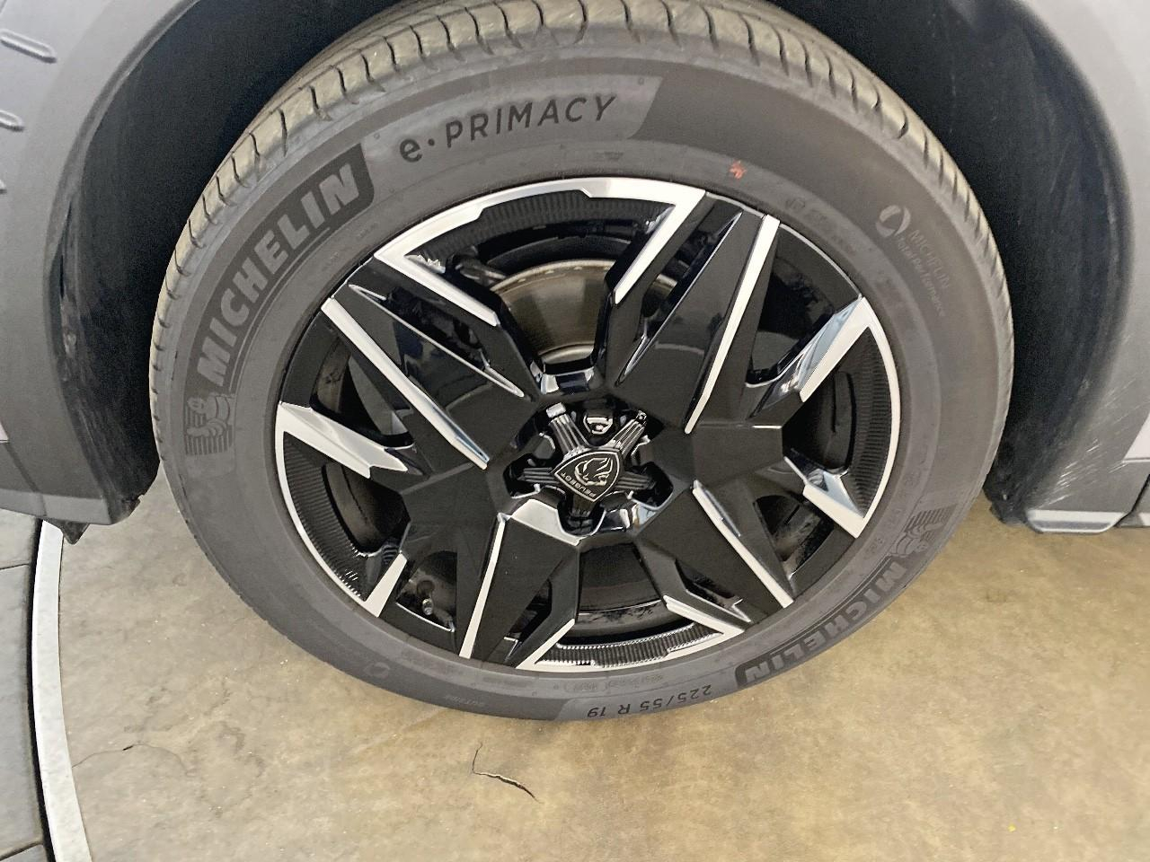 Peugeot 3008 hybrid 145 e-dcs6 allure — photo 11
