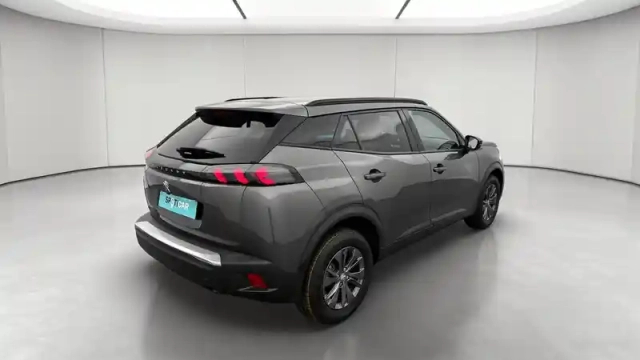 Peugeot 2008 puretech 100 s&amp;s bvm6 — photo 6
