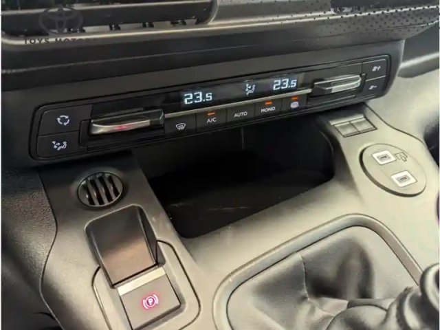 Toyota Proace medium 1.5l 100 d-4d start — photo 20