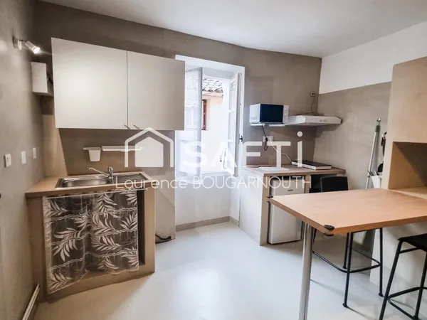 Immeuble - 5 appartements