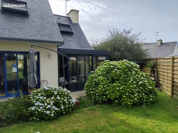 Maison proche centre ville Pont l'abbé, près de la rivière et chemin de halage