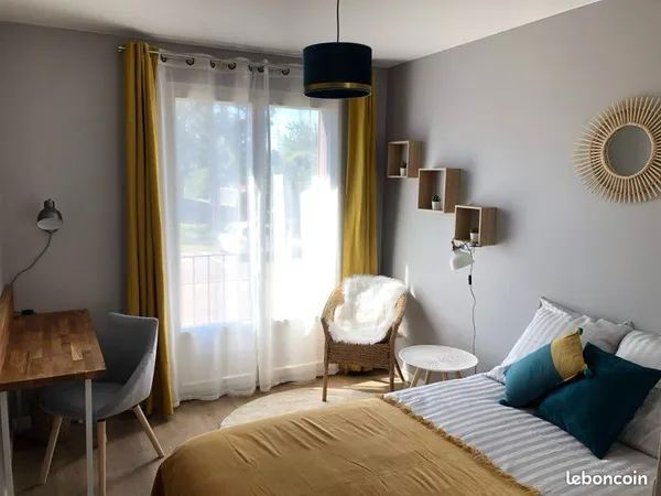 Chambre meublée confortable
