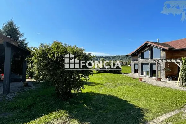 Maison 5 pièces 151 m²