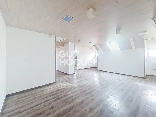 Appartement à louer de 5 pièces de 92.6 m²