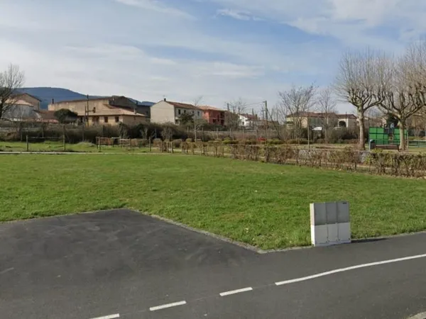 Terrain 1019 m²
