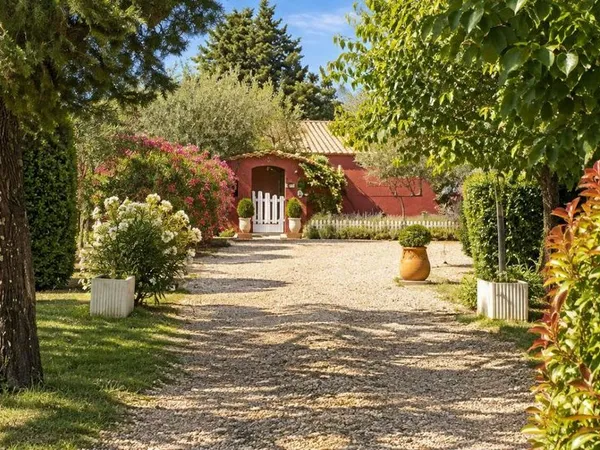 Villa 6 pièces 184 m²