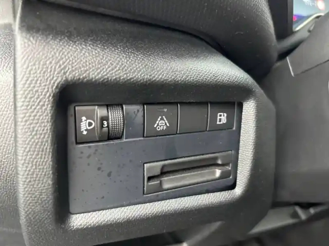 Citroën C5 Aircross hybride rechargeable 225 e-eat8 — photo 22