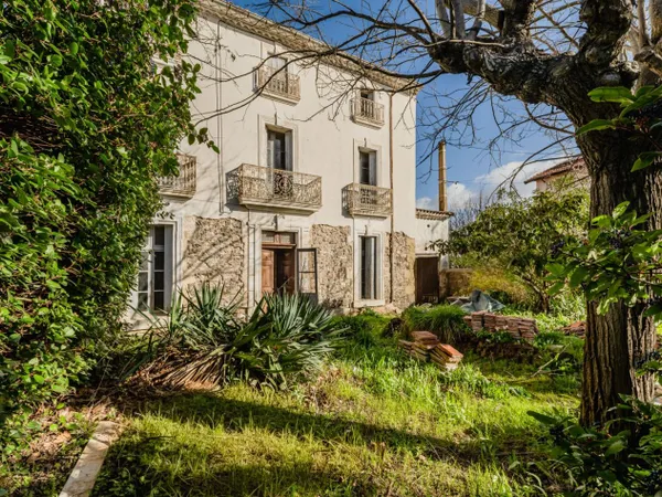 Domaine Ensemble immobilier à réhabiliter