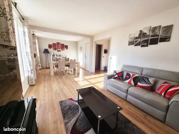 🏠 Saint-Cyr-l'École — T3/T4 de 72 m² refait à neuf - DPE C - Calme, lumineux et sans travaux